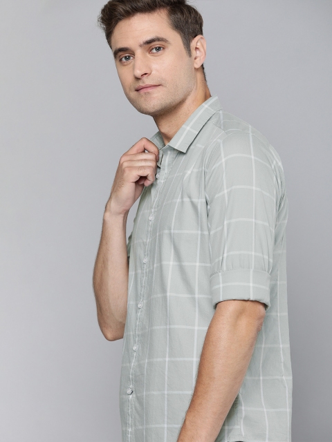 

Mast & Harbour Men Grey & White Regular Fit Checked Casual Shirt