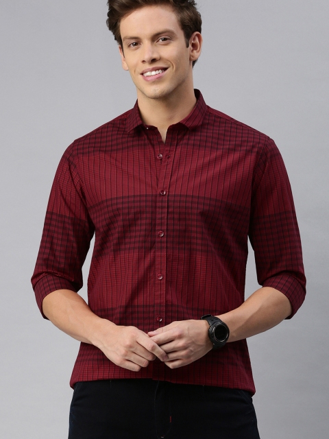 

Mast & Harbour Men Red & Black Regular Fit Striped Casual Shirt