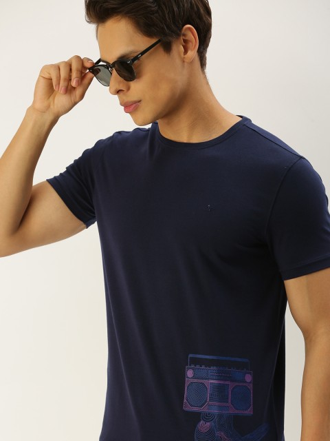 

SIMON CARTER LONDON Men Navy Blue Graphic Print Round Neck T-shirt
