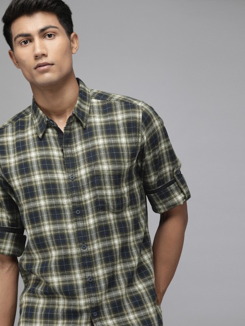 

The Roadster Lifestyle Co Men Navy Blue & Beige Regular Fit Checked Pure Cotton Casual Shirt