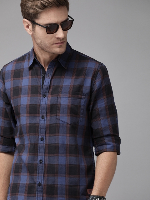 

Roadster Men Blue & Black Checked Pure Cotton Shirt