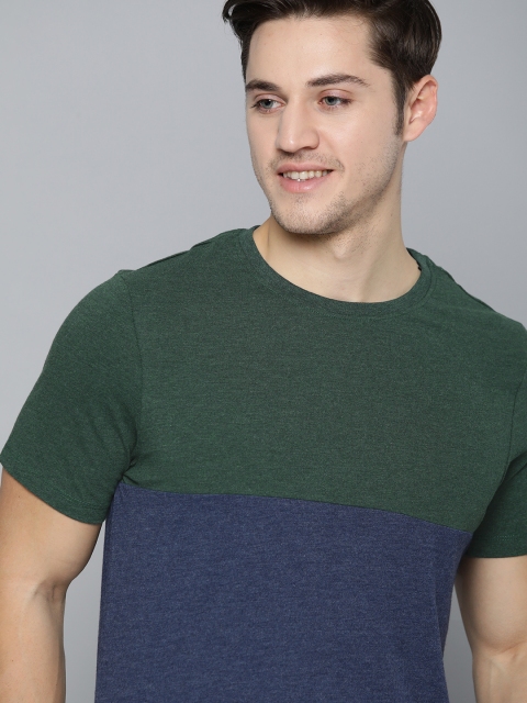 

Mast & Harbour Men Navy Blue & Green Colourblocked Round Neck T-shirt