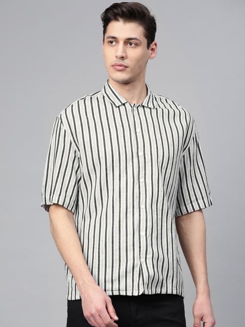 

Bhaane Men Black & White Pure Cotton Striped Casual Shirt