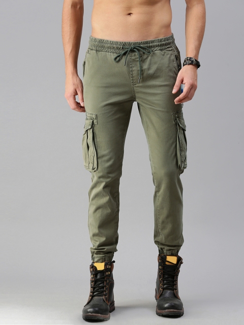 

The Roadster Lifestyle Co Men Olive Green Cargos Trousers