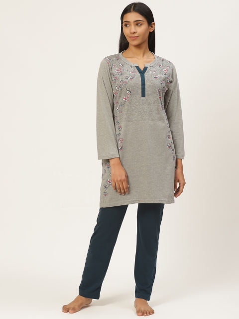 

Duchess Women Grey Melange & Navy Blue Printed Night Suit