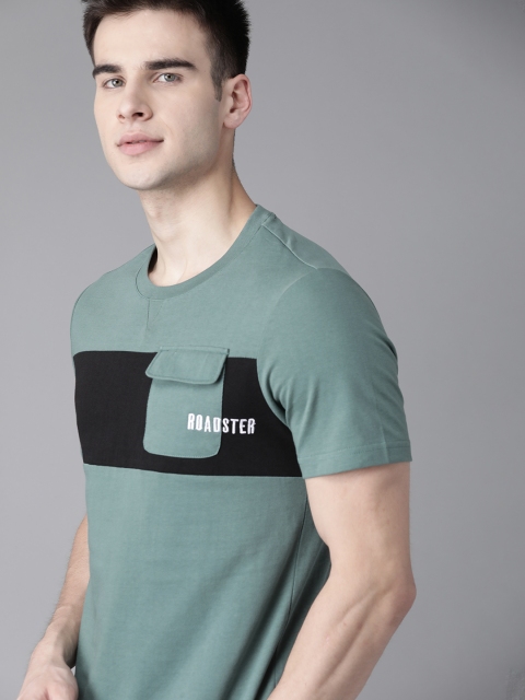 

Roadster Men Green & Black Pure Cotton Colourblocked T-shirt