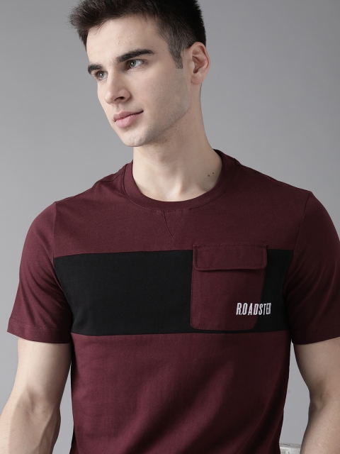 

Roadster Men Maroon & Black Pure Cotton Colourblocked T-shirt