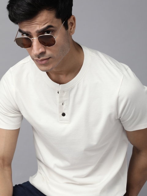 

Roadster Men Off-White Solid Henley Neck Organic Cotton T-shirt