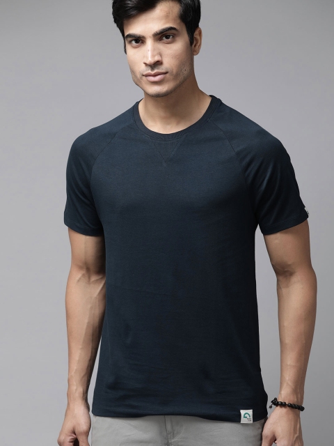 

Roadster Men Navy Blue Solid Green Turn Round Neck T-shirt