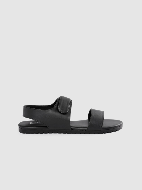 

The Roadster Lifestyle Co Women Black Solid Open Toe Flats