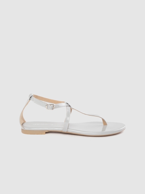 

DressBerry Women Grey Solid T-Strap Flats