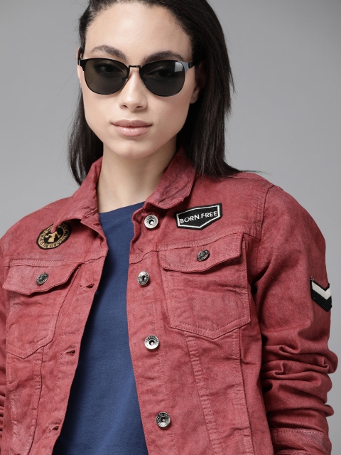 

The Roadster Lifestyle Co Women Maroon Washed Crinkled Denim Jacket