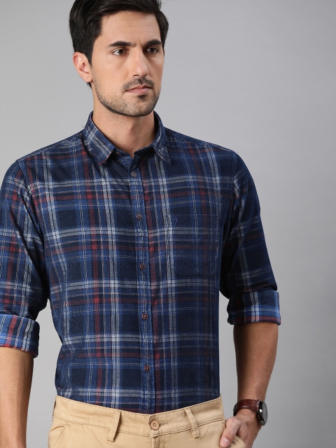 

Indian Terrain Men Navy Blue & White Slim Fit Checked Smart Casual Shirt