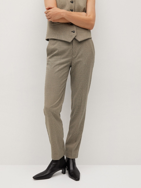 

MANGO Women Beige & Black Hounstooth Pattern Regular Trousers