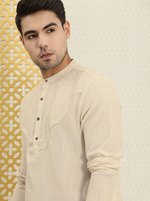 

House of Pataudi Men Beige Solid Kurta