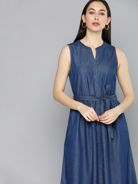 

Chemistry Women Blue Solid Chambray Fit and Flare Dress