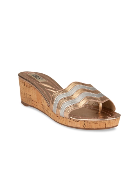 

ROSSO BRUNELLO Women Gold-Toned & Silver-Toned Colourblocked Heels