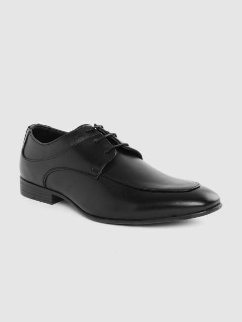 

INVICTUS Men Black Solid Formal Derbys