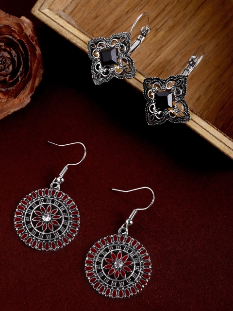 

Rubans Set of 2 Silver-Toned & Black Contemporary Drop Earrings