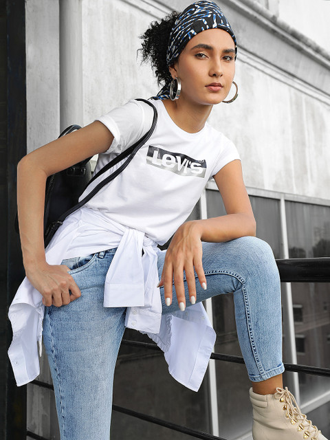 

Levis Women White & Black Brand Logo Printed Cotton T-shirt
