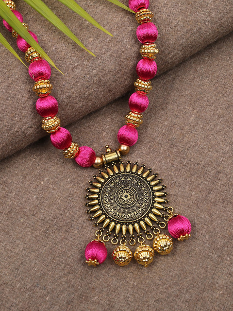 

AKSHARA Women Pink & Gold-Toned Handcrafted Necklace