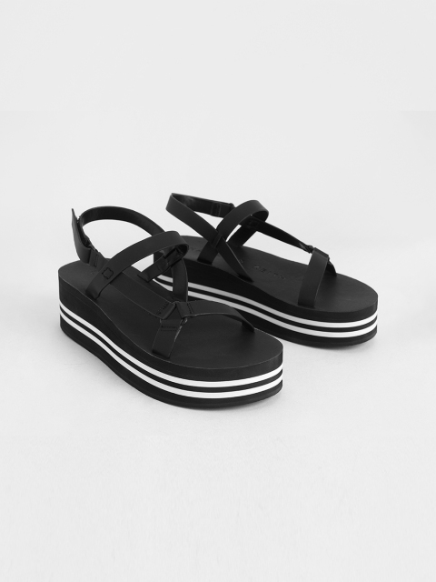 

CHARLES & KEITH Women Black Solid Pumps