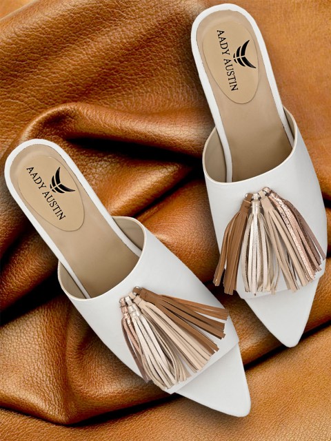 

AADY AUSTIN Women White Solid Mules