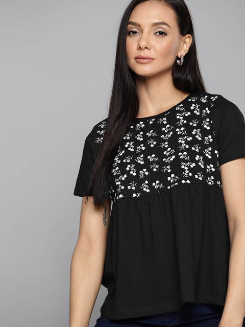 

Chemistry Women Black Floral Printed T-shirt