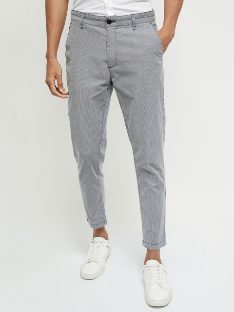 

max Men Blue Slim Fit Self Design Regular Trousers