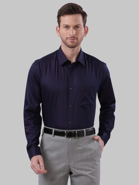 

Next Look Men Blue Regular Fit Solid Casual Shirt