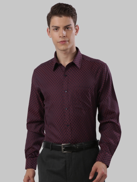 

Next Look Men Maroon Regular Fit Printed Casual Shirt