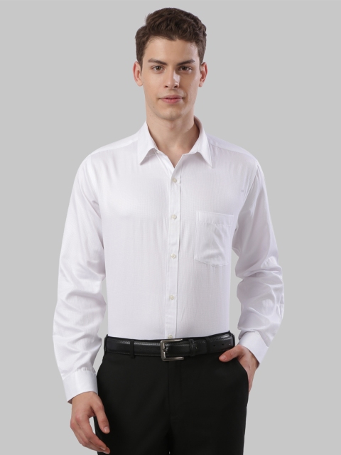 

Next Look Men White Regular Fit Solid Casual Shirt