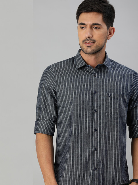 

Allen Solly Men Navy Blue & White Slim Fit Striped Casual Shirt
