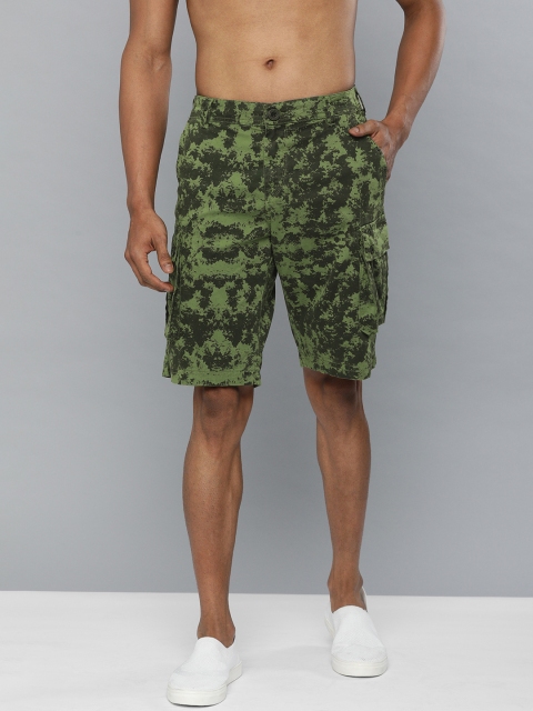 

HERE&NOW Men Olive Green & Black Printed Regular Fit Chino Shorts