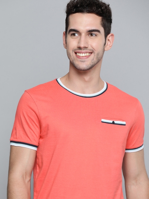 

Mast & Harbour Men Coral Pink Solid Round Neck Pure Cotton T-shirt