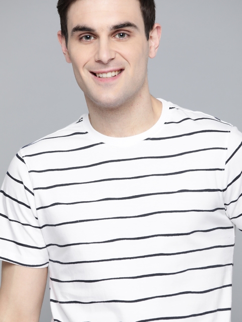 

Mast Harbour Men White Navy Blue Striped Pure Cotton T-shirt
