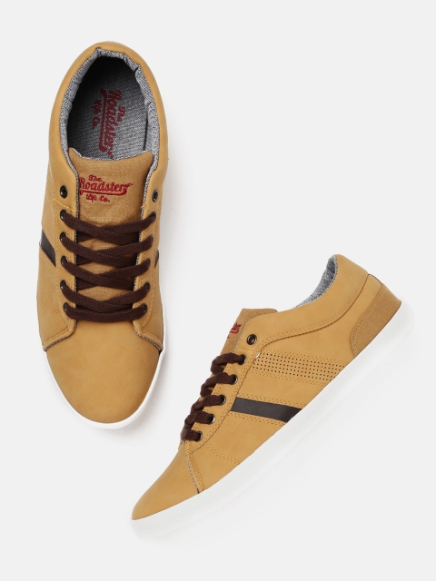 

Roadster Men Tan Brown Sneakers
