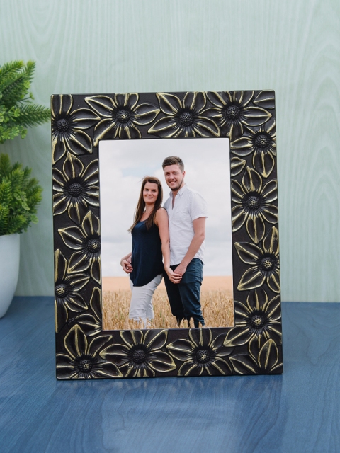 

WISHTANK Black Floral Hand Painted Photo Frame