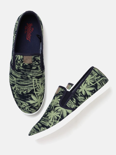 

Roadster Men Navy & Green Printed Slip-On Sneakers, Navy blue