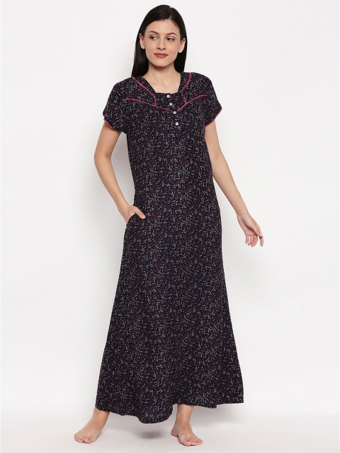 

XIN Women Black & White Floral Printed Nightdress