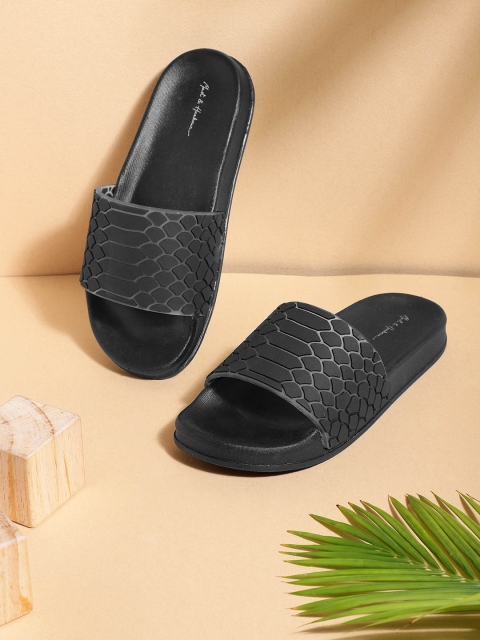 

Mast & Harbour Women Black Snakeskin Textured Sliders
