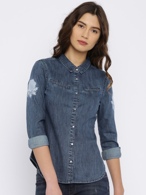 

ONLY Women Blue Regular Fit Faded Casual Denim Shirt