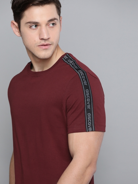 

Harvard Men Maroon Solid Pure Cotton Round Neck T-shirt with Side Taping Detail
