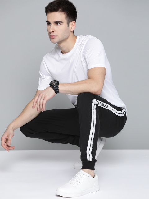 

Harvard Men Black Pure Cotton Solid Joggers With Side Taping
