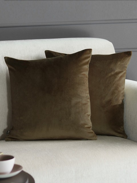 

GM Brown Set of 2 Solid Velvet Square Cushion Covers