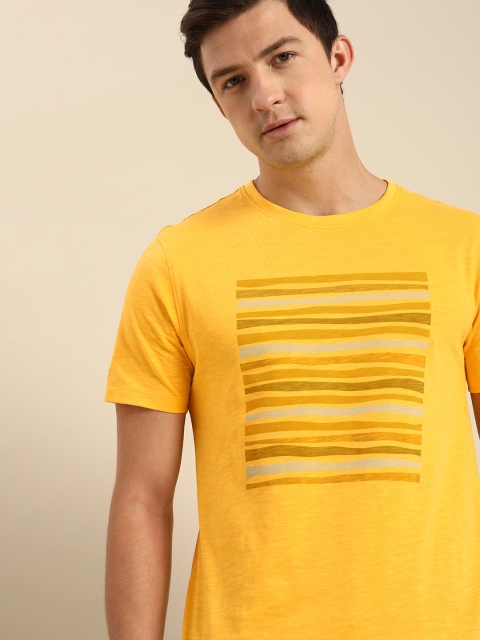 

ether Men Mustard Yellow Striped Round Neck T-shirt