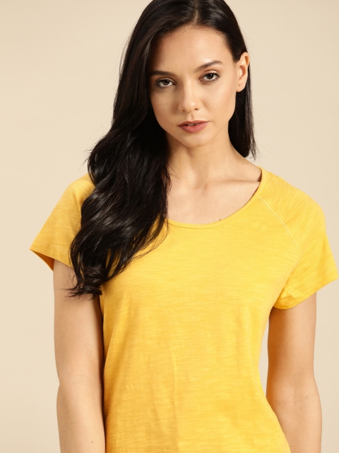 

ether Women Mustard Yellow Solid Round Neck T-shirt