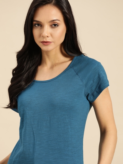 

ether Women Teal Blue Solid Round Neck T-shirt