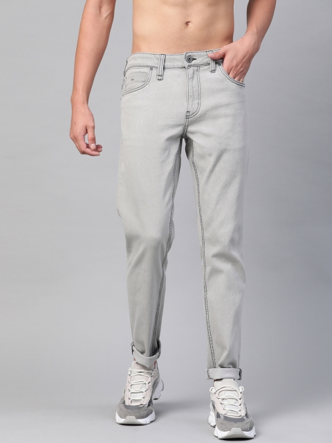 

Roadster Men Grey Carrot Fit Stretchable Jeans