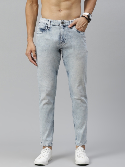 

Roadster Men Blue Carrot Fit Light Fade Stretchable Jeans